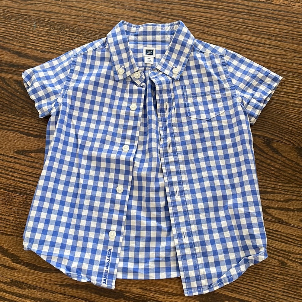 Like new button down shirt